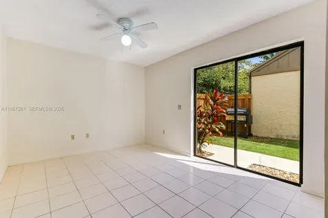 7528 SW 95th Place Miami FL 33173