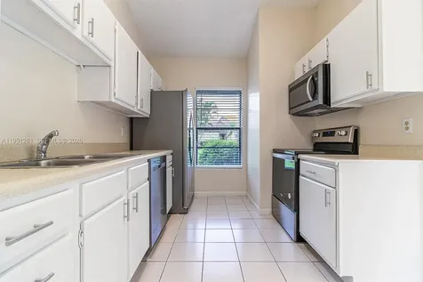 7528 SW 95th Place Miami FL 33173