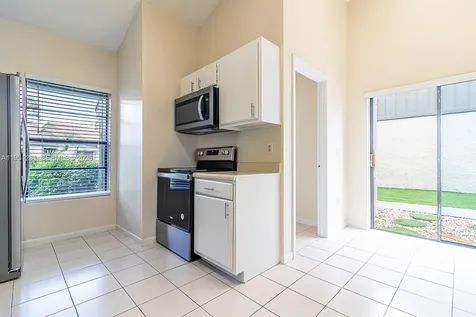 7528 SW 95th Place Miami FL 33173