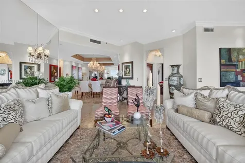 3598 Yacht Club Drive Aventura FL 33180