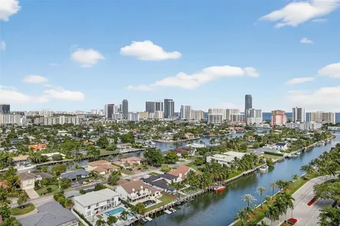 3598 Yacht Club Drive Aventura FL 33180