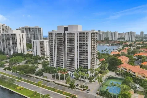 3598 Yacht Club Drive Aventura FL 33180
