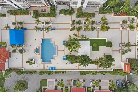3598 Yacht Club Drive Aventura FL 33180