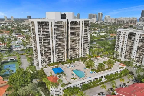 3598 Yacht Club Drive Aventura FL 33180