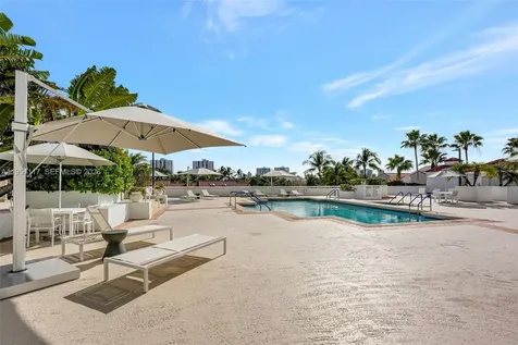 3598 Yacht Club Drive Aventura FL 33180