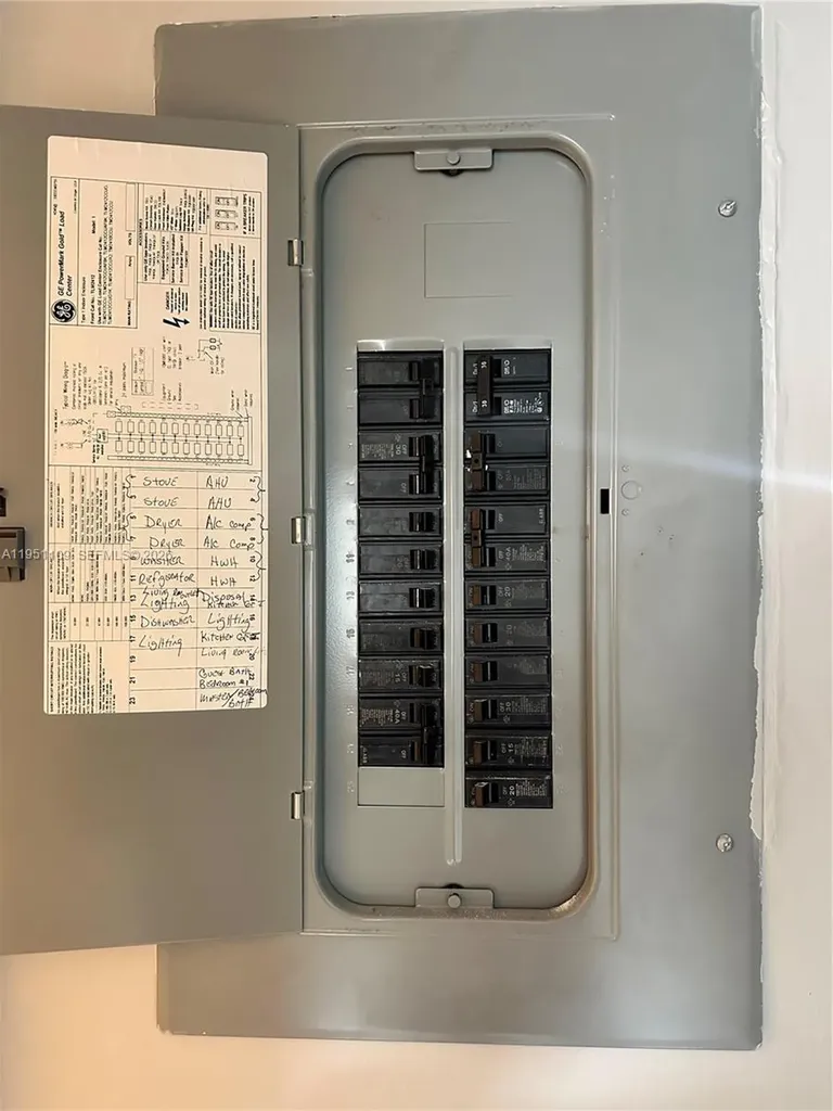 3809 NW 84th Avenue Coral Springs FL 33065