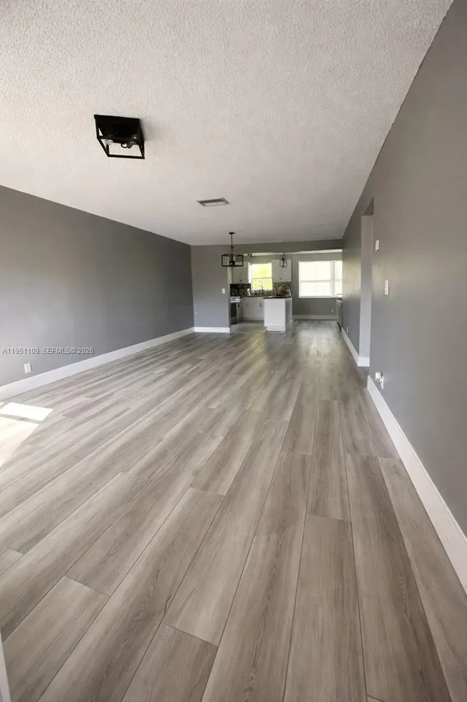 3809 NW 84th Avenue Coral Springs FL 33065