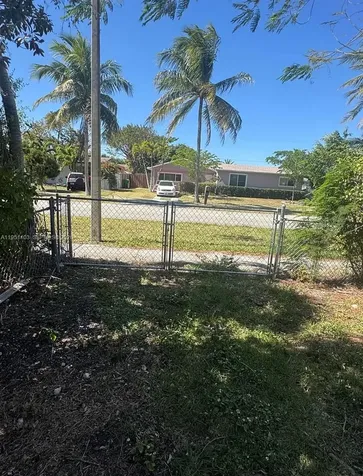20530 Eagle Nest Road Cutler Bay FL 33189