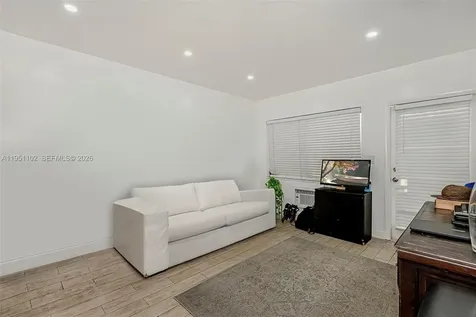719 Euclid Avenue Miami Beach FL 33139