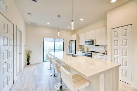 7831 NW 104th Avenue Doral FL 33178