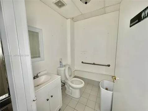 5590 W 20th Avenue Hialeah FL 33016