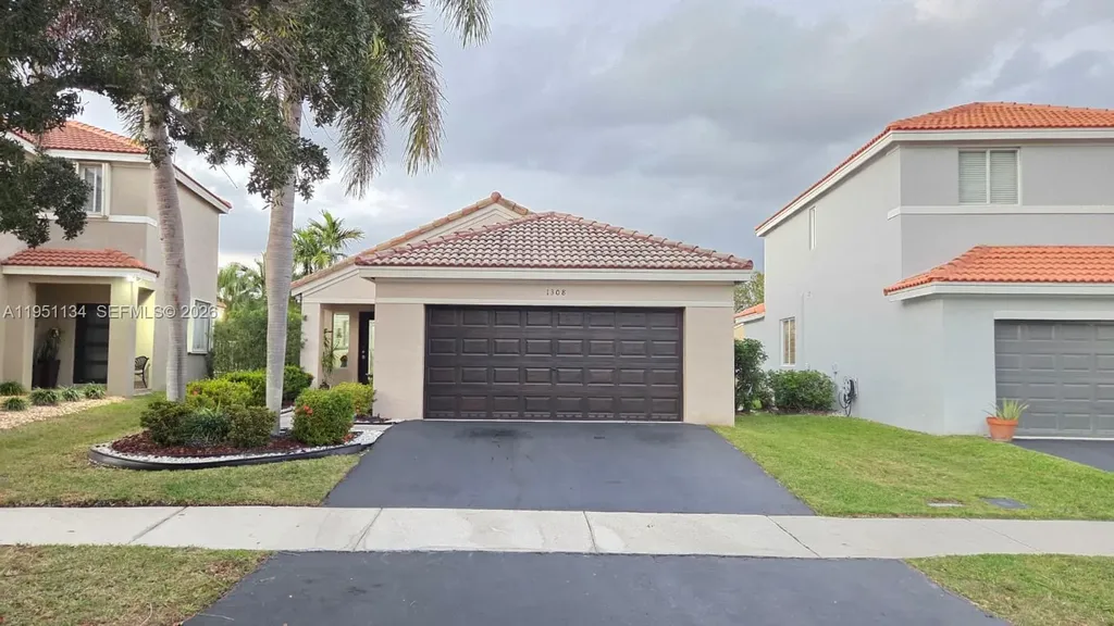 1308 Alexander Bend Weston FL 33327