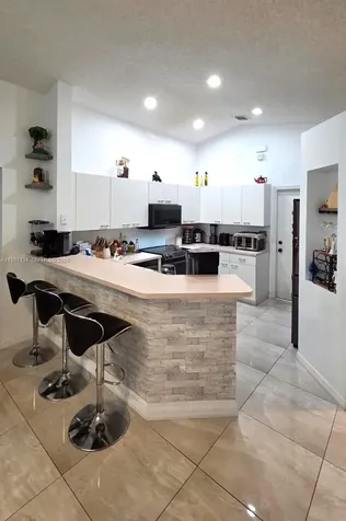 1308 Alexander Bend Weston FL 33327