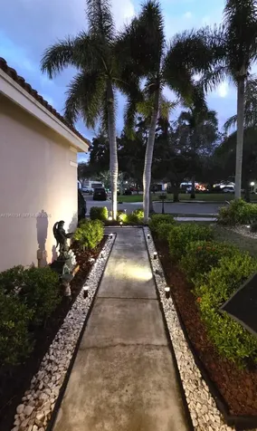 1308 Alexander Bend Weston FL 33327