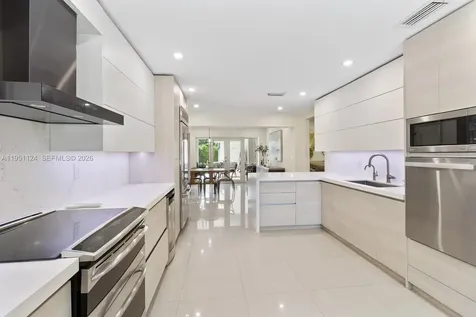 5601 Maggiore Street Coral Gables FL 33146