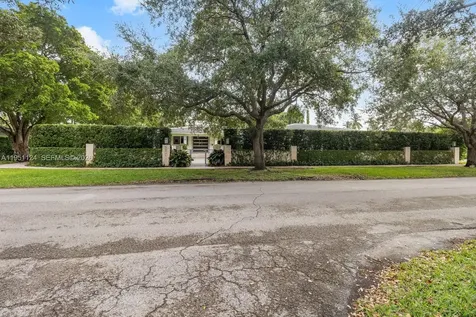 5601 Maggiore Street Coral Gables FL 33146