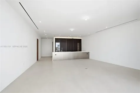 5 Grove Isle Coconut Grove FL 33133