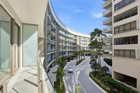 5 Grove Isle Coconut Grove FL 33133
