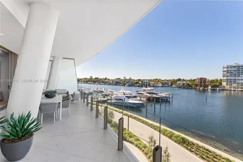 5 Grove Isle Coconut Grove FL 33133