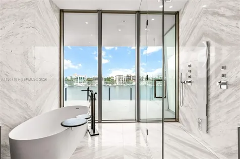 5 Grove Isle Coconut Grove FL 33133