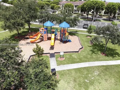 2207 SE 23rd Avenue Homestead FL 33035