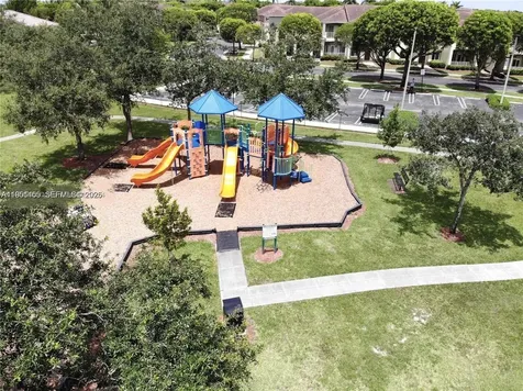 2207 SE 23rd Avenue Homestead FL 33035