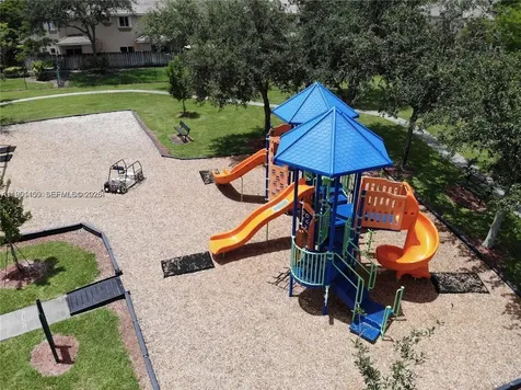 2207 SE 23rd Avenue Homestead FL 33035