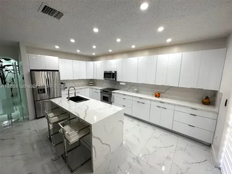 2207 SE 23rd Avenue Homestead FL 33035