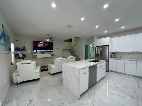 2207 SE 23rd Avenue Homestead FL 33035