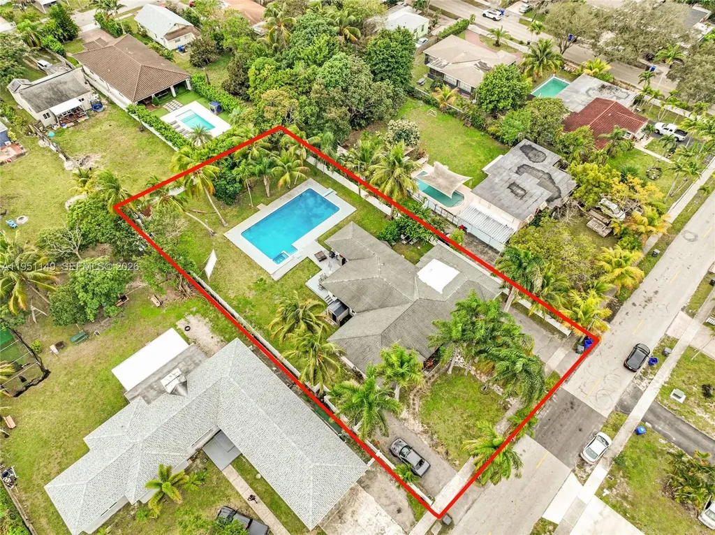 2534 Monroe Street Hollywood FL 33020