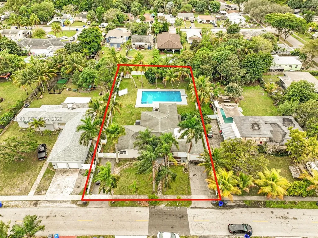 2534 Monroe Street Hollywood FL 33020
