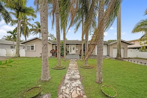 2534 Monroe Street Hollywood FL 33020