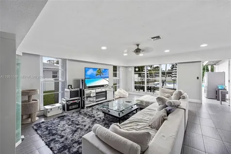2534 Monroe Street Hollywood FL 33020