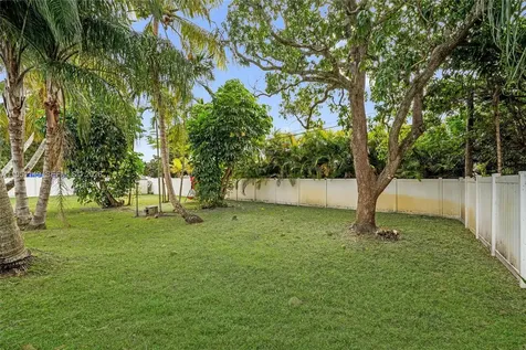 2534 Monroe Street Hollywood FL 33020