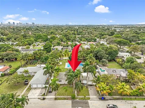 2534 Monroe Street Hollywood FL 33020
