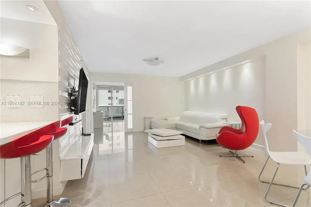 2401 Collins Avenue Miami Beach FL 33140