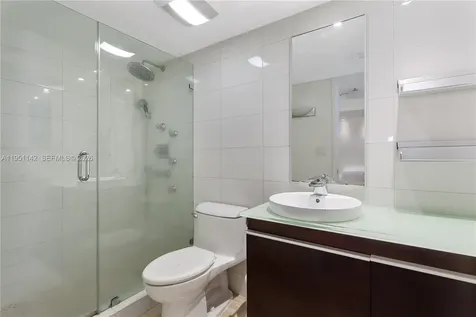 2401 Collins Avenue Miami Beach FL 33140