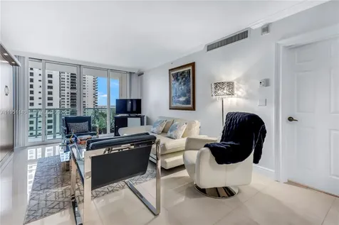 2501 S Ocean Drive Hollywood FL 33019