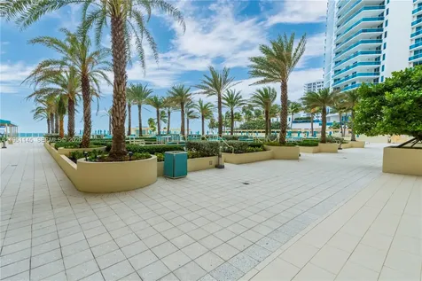 2501 S Ocean Drive Hollywood FL 33019