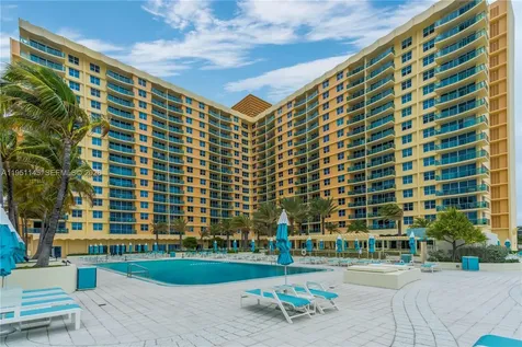 2501 S Ocean Drive Hollywood FL 33019