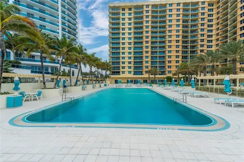 2501 S Ocean Drive Hollywood FL 33019