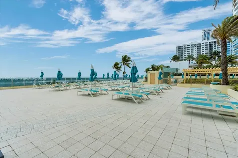2501 S Ocean Drive Hollywood FL 33019