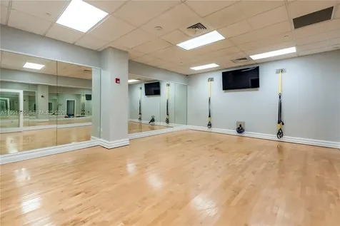 2501 S Ocean Drive Hollywood FL 33019