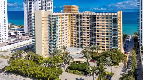 2501 S Ocean Drive Hollywood FL 33019
