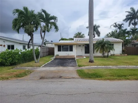 1533 Cleveland Street Hollywood FL 33020