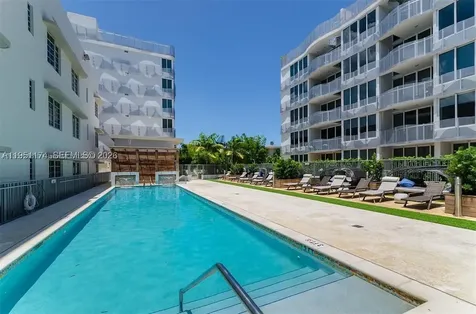 2155 Washington Court Miami Beach FL 33139