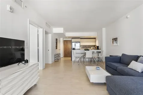 2155 Washington Court Miami Beach FL 33139