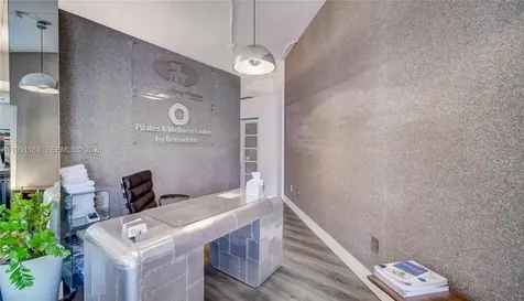 260 Crandon Boulevard Key Biscayne FL 33149
