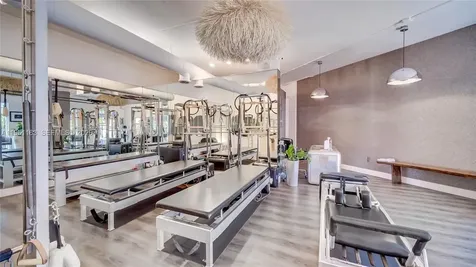 260 Crandon Boulevard Key Biscayne FL 33149