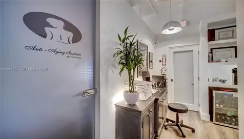 260 Crandon Boulevard Key Biscayne FL 33149